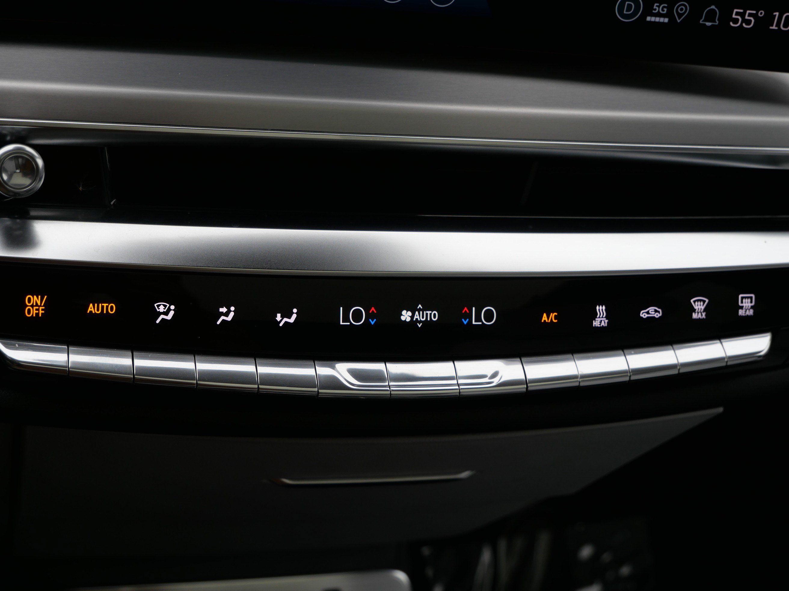 Used 2026 Cadillac Lyriq Luxury w/ LPO, Floor Liner Package AWD/4WD image 23