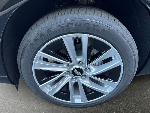 New 2026 Cadillac Vistiq Luxury w/ LPO, Floor Liner Package image 10