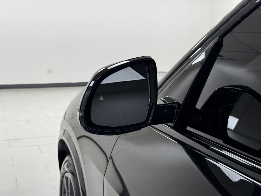 Used 2019 BMW X5 xDrive50i w/ M Sport Package image 36