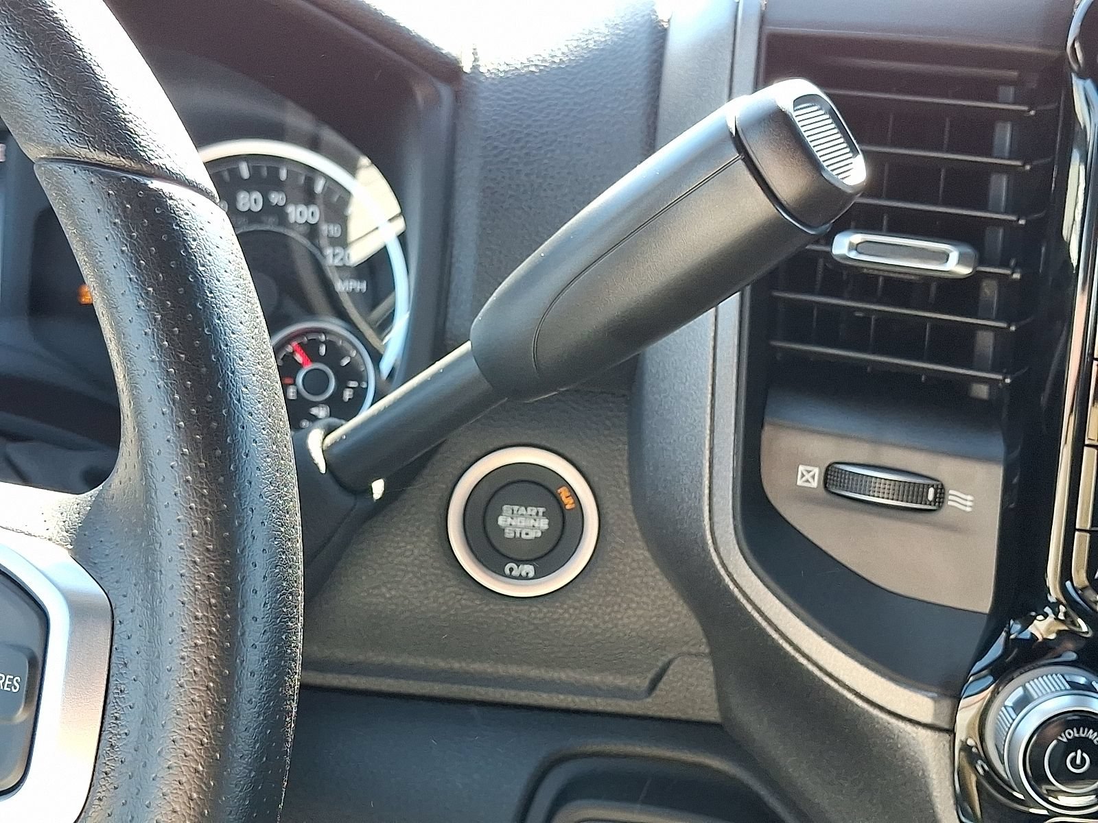New 2026 RAM 2500 Tradesman AWD/4WD image 9