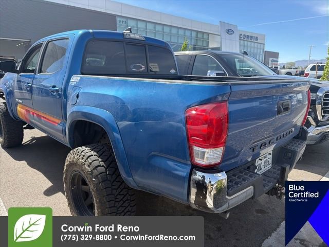 Used 2017 Toyota Tacoma SR5 AWD/4WD image 5