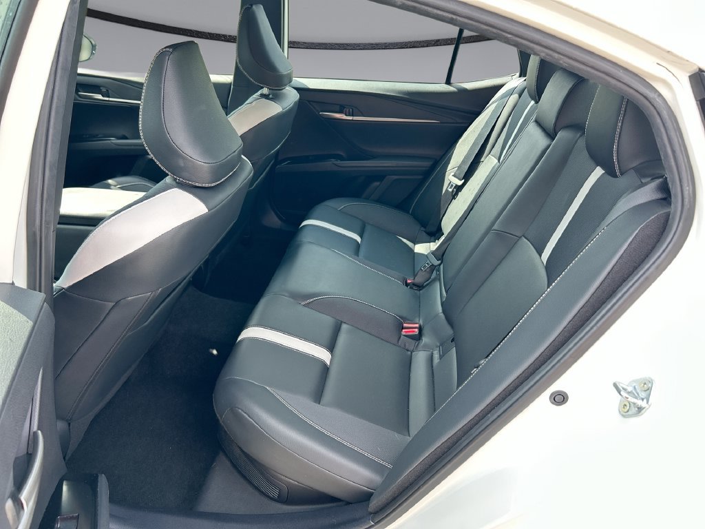 Used 2025 Toyota Camry SE FWD image 30