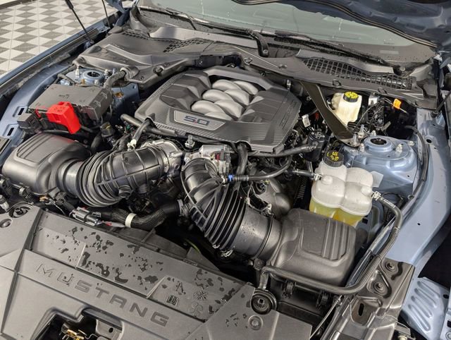 Used 2025 Ford Mustang GT Premium image 30