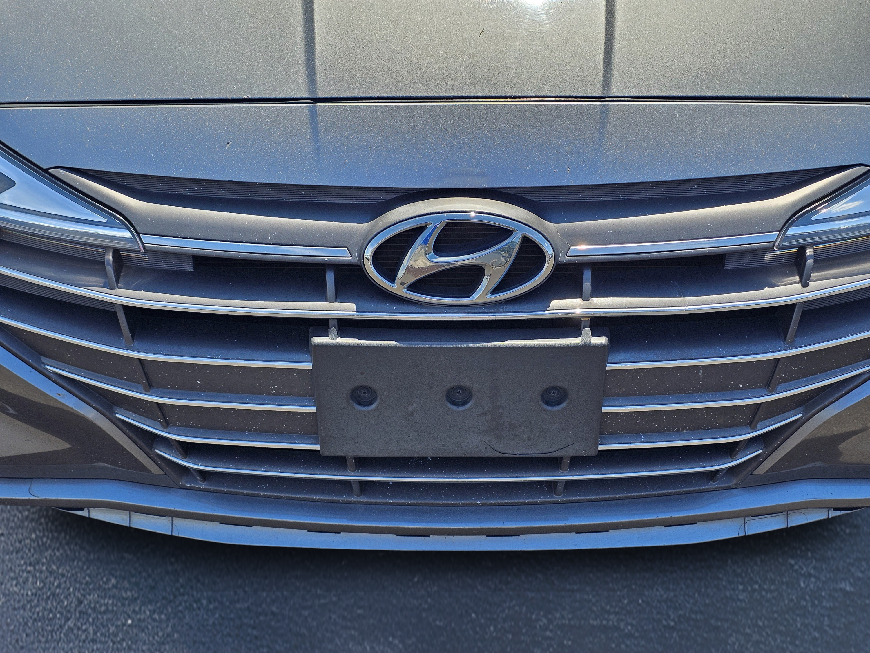 Used 2019 Hyundai Elantra SEL w/ Cargo Package FWD image 3