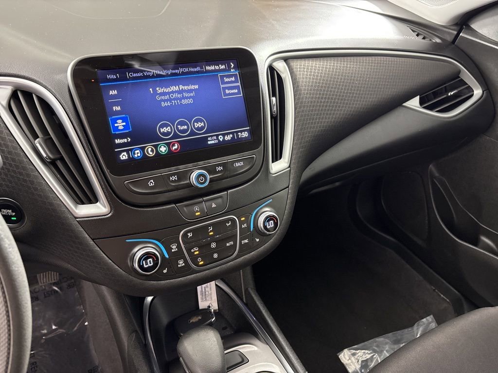 Used 2023 Chevrolet Malibu LT FWD image 31