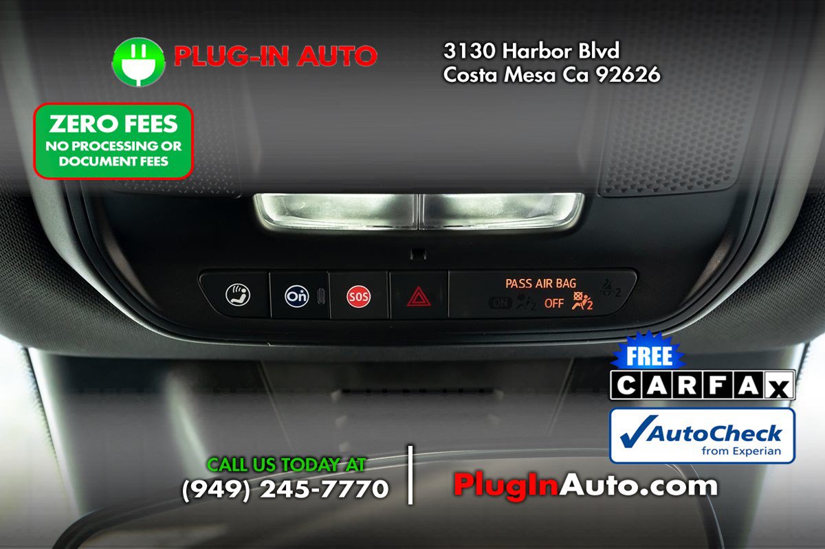 Used 2025 Chevrolet Equinox EV LT FWD image 17