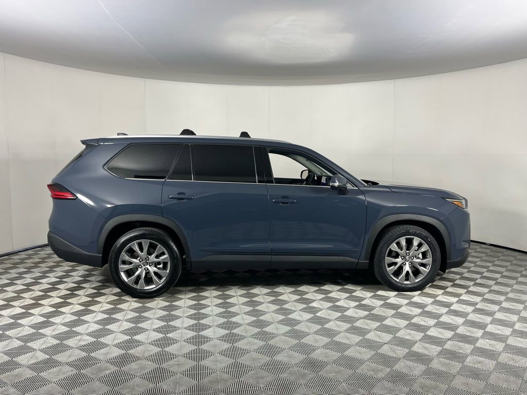 Used 2025 Toyota Grand Highlander FWD image 6