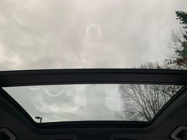 Used 2018 Audi Q3 2.0T Premium Plus w/ Premium Plus Package image 12