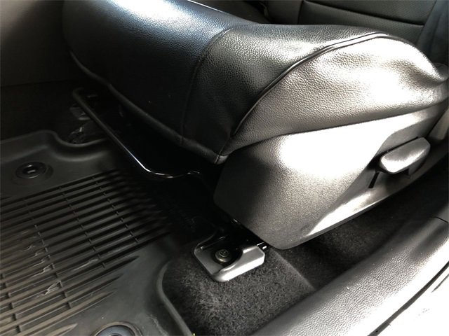 Used 2022 Toyota RAV4 LE image 23