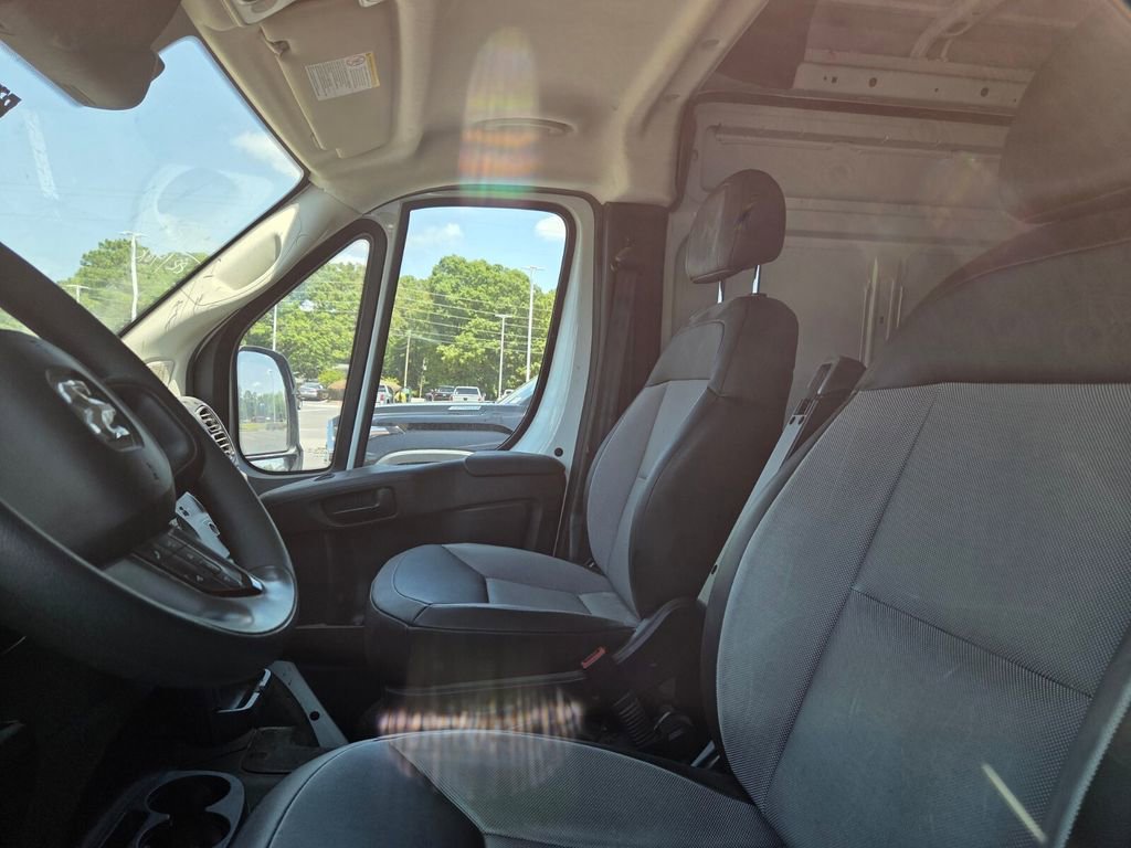 Used 2024 RAM ProMaster 2500 w/ Convenience Group FWD image 6