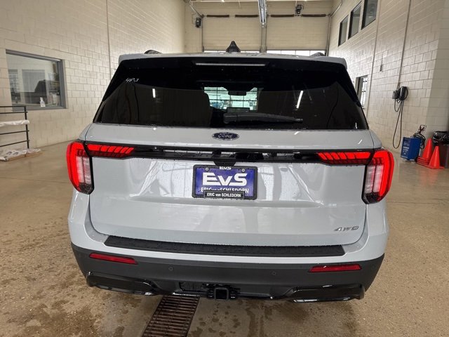 New 2026 Ford Explorer ST-Line w/ ST-Line Street Pack image 6