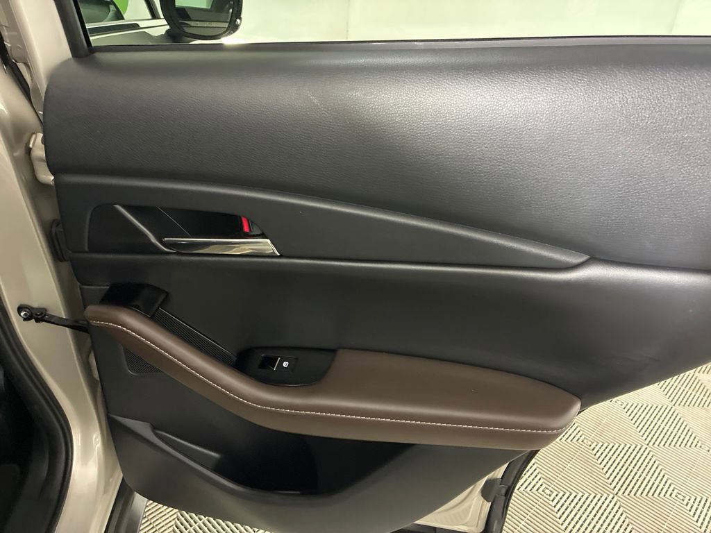 Used 2022 MAZDA CX-30 AWD 2.5 S w/ Premium Package image 35
