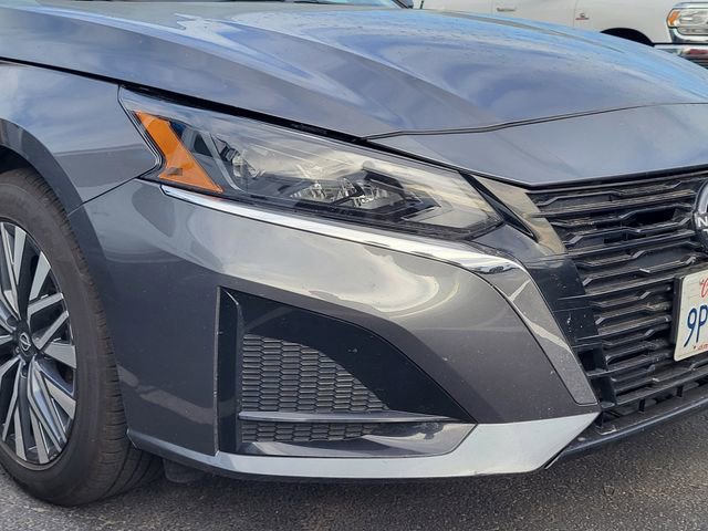 Used 2025 Nissan Altima 2.5 SV FWD image 4