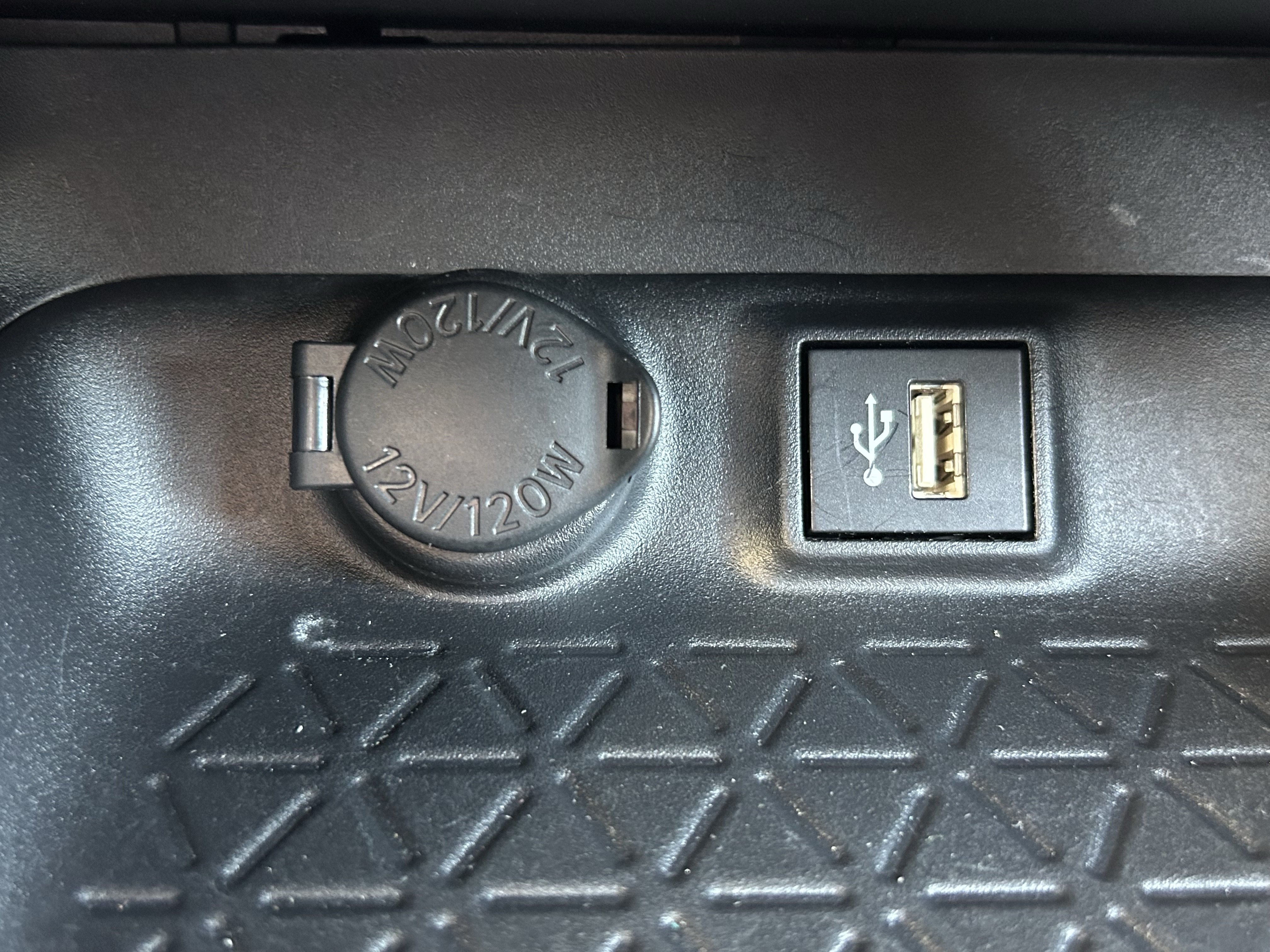 Certified 2024 Toyota RAV4 XLE w/ Convenience Package AWD/4WD image 32