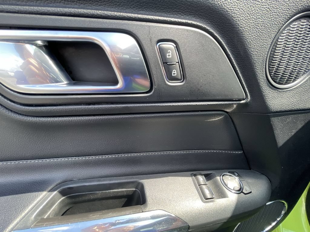 Used 2020 Ford Mustang Premium RWD image 22