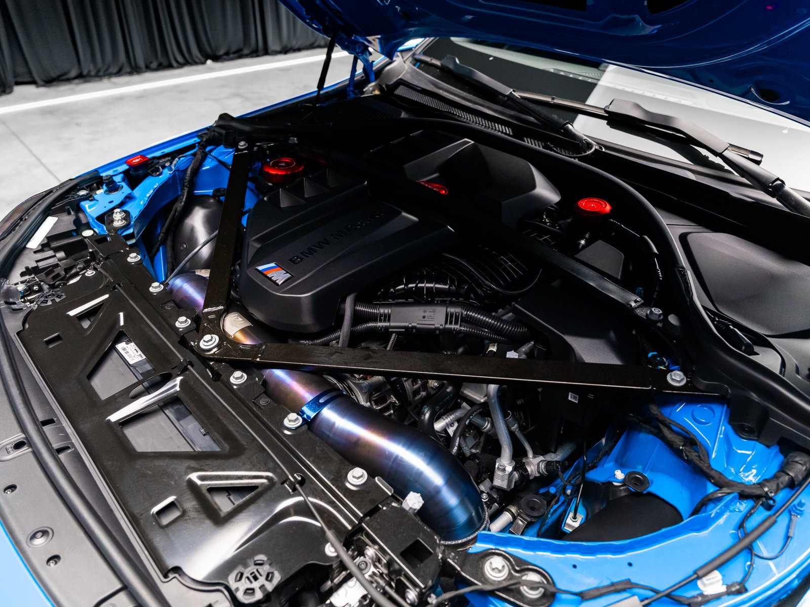 Used 2025 BMW M2 w/ Lighting Package RWD image 46