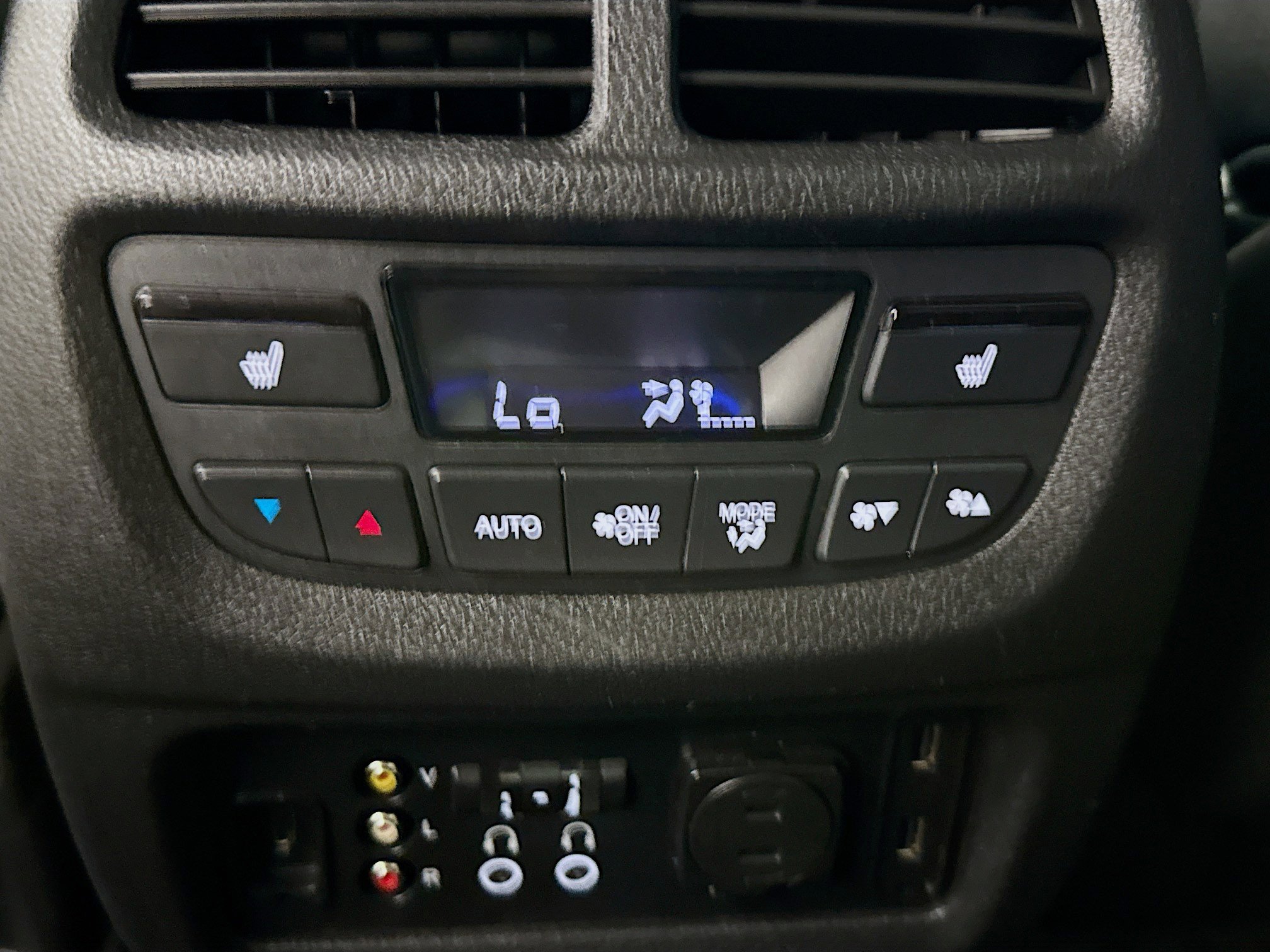 Used 2018 Honda Pilot Elite image 32