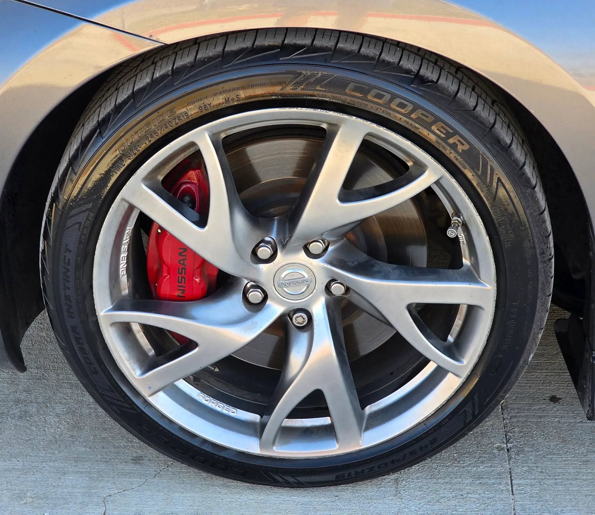 Used 2015 Nissan 370Z Coupe image 22