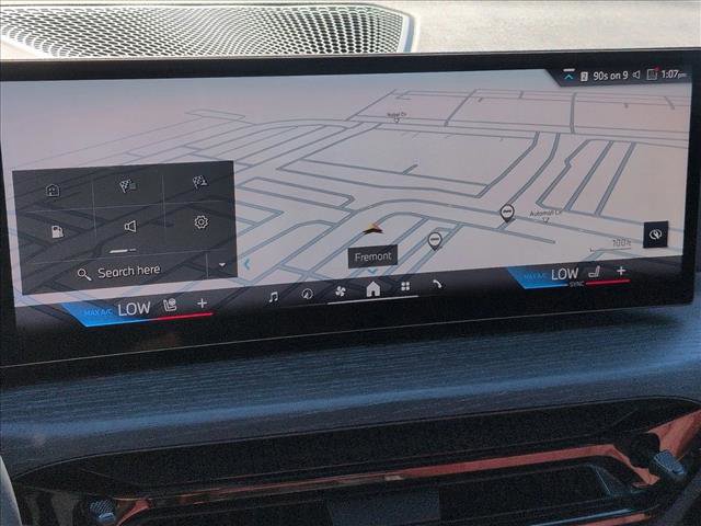 Used 2025 BMW 330i Sedan w/ Premium Package image 13