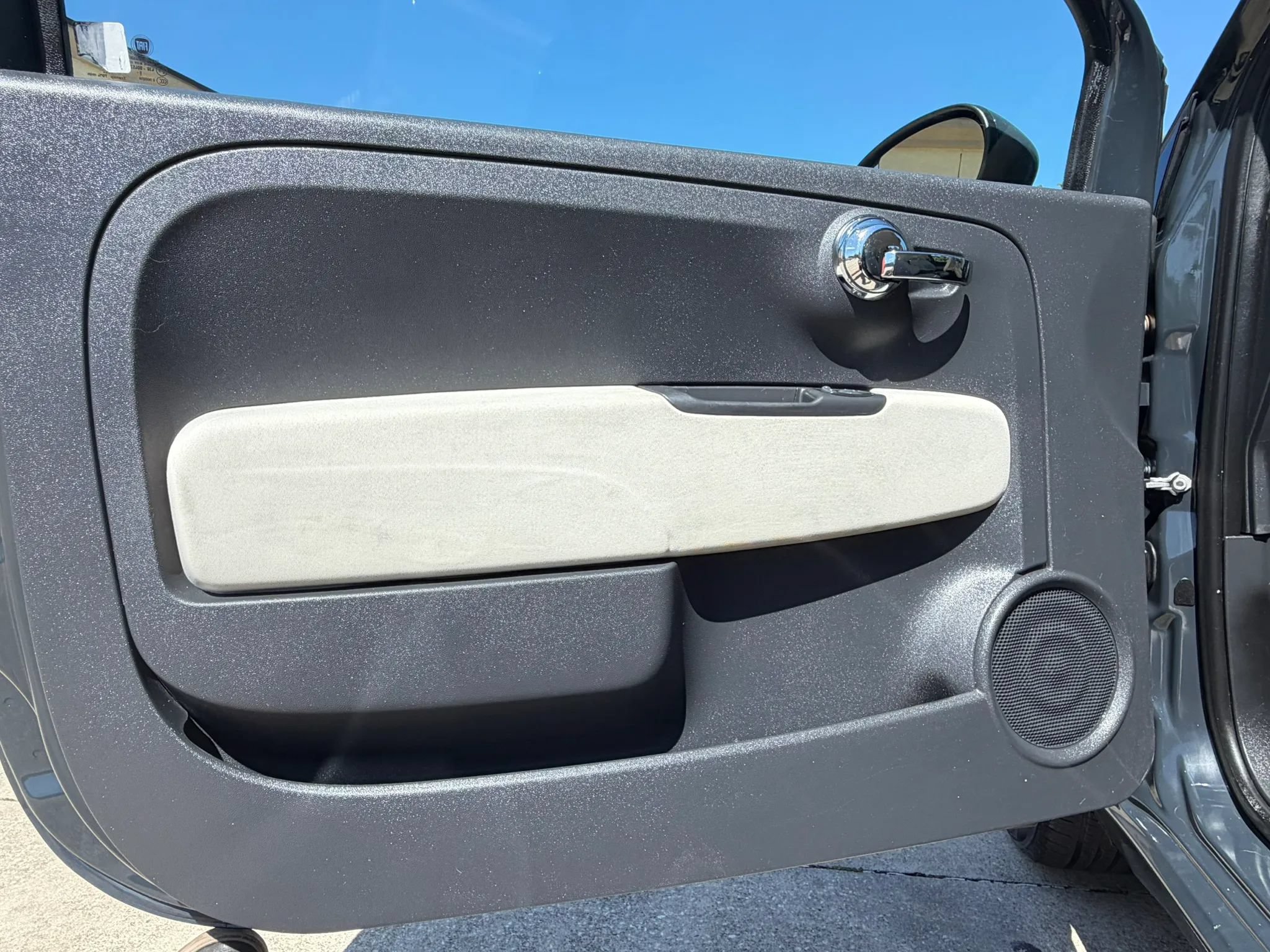 Used 2017 FIAT 500 Pop FWD image 12