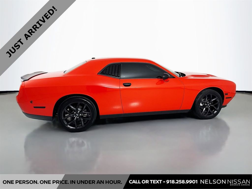 Used 2023 Dodge Challenger SXT w/ Blacktop Package RWD image 4