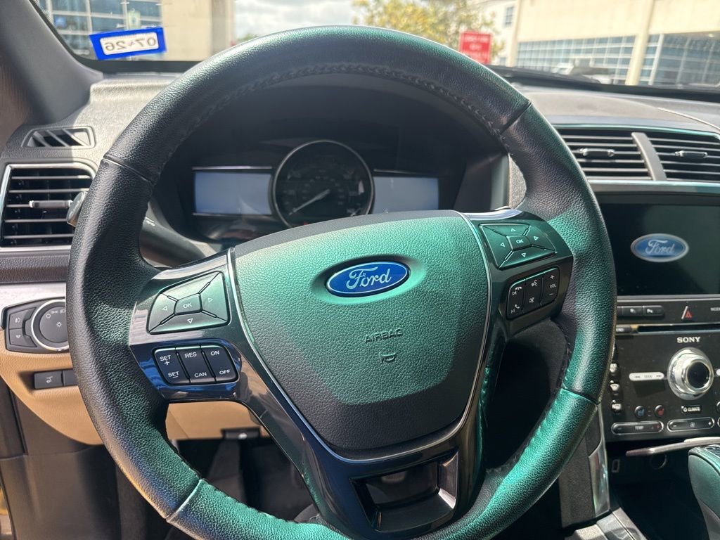 Used 2017 Ford Explorer Limited w/ Equipment Group 301A image 10