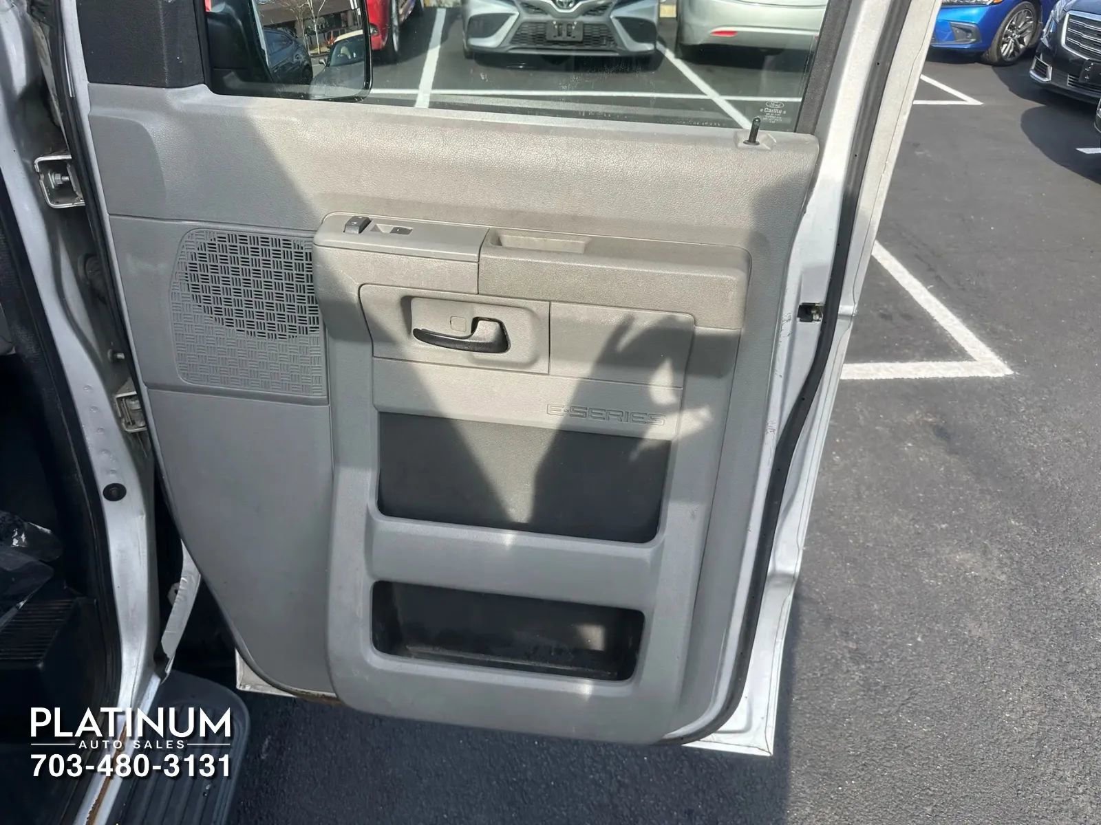 Used 2013 Ford E-350 and Econoline 350 XL w/ PWR Windows & Locks Group image 13