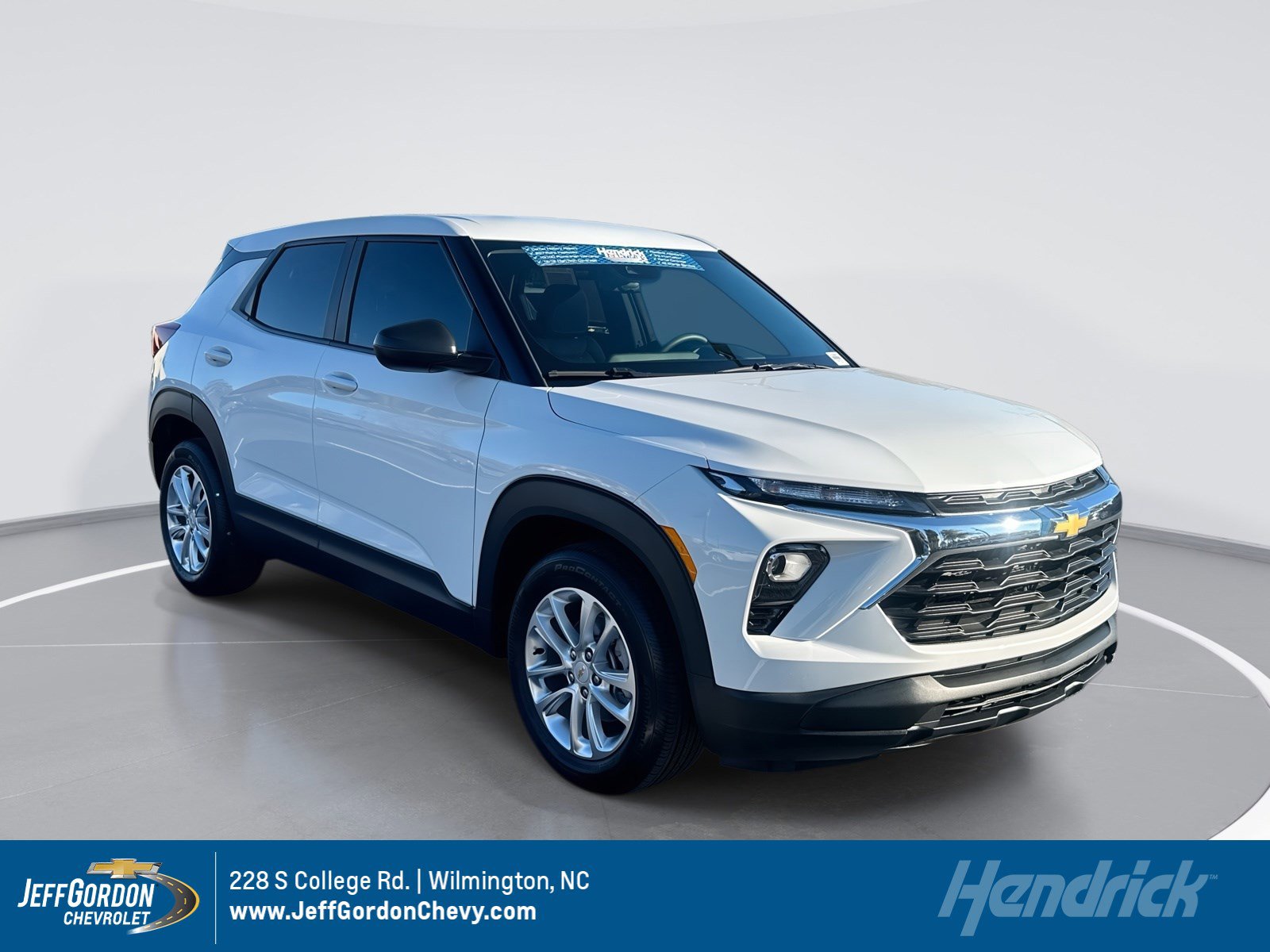 Certified 2025 Chevrolet TrailBlazer LS image 1