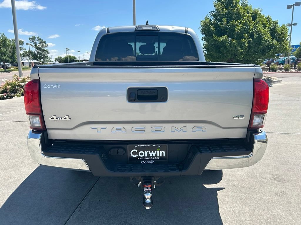 Used 2019 Toyota Tacoma SR5 AWD/4WD image 8