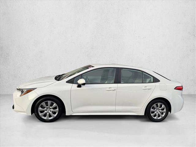 Used 2023 Toyota Corolla LE video 4