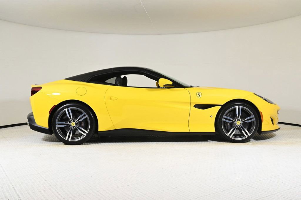 Certified 2020 Ferrari Portofino image 10