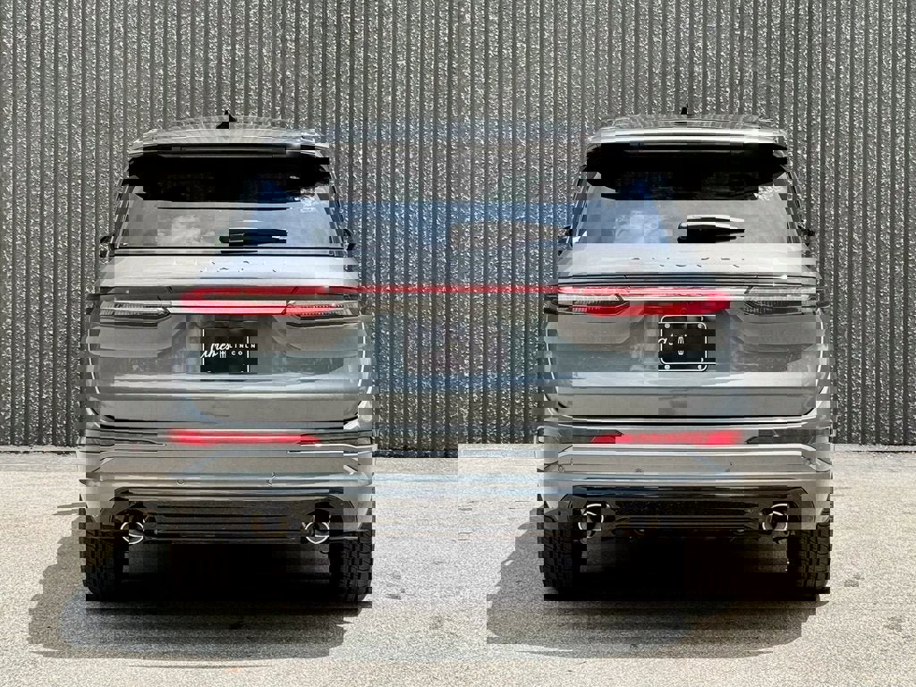 New 2025 Lincoln Corsair Grand Touring image 4