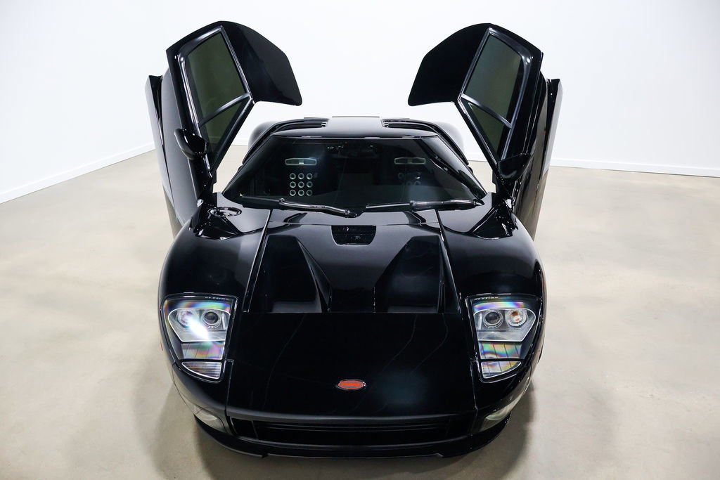 Used 2006 Ford GT RWD image 24