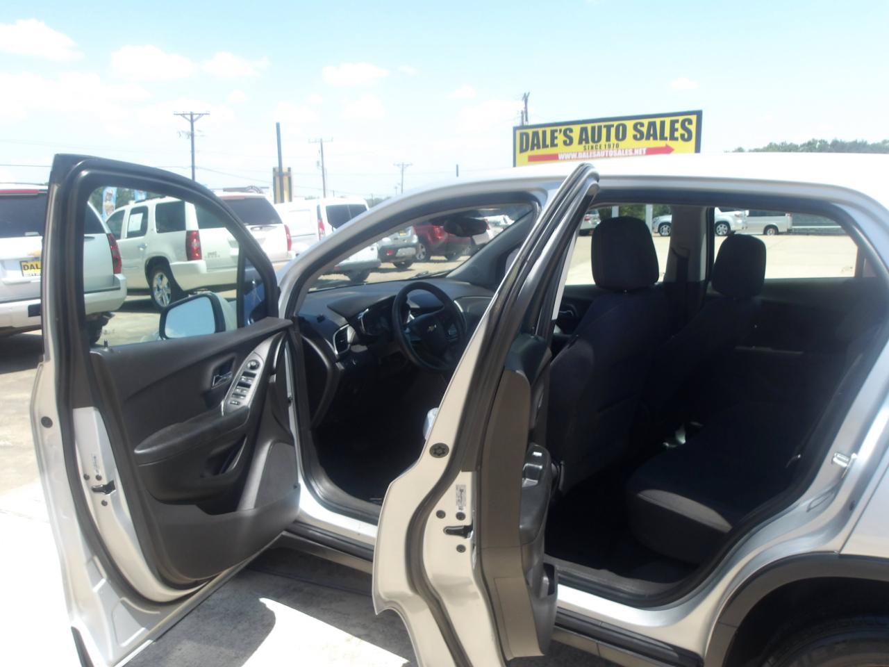 Used 2018 Chevrolet Trax LS FWD image 15