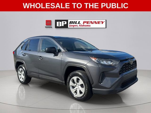 Used 2020 Toyota RAV4 LE image 7