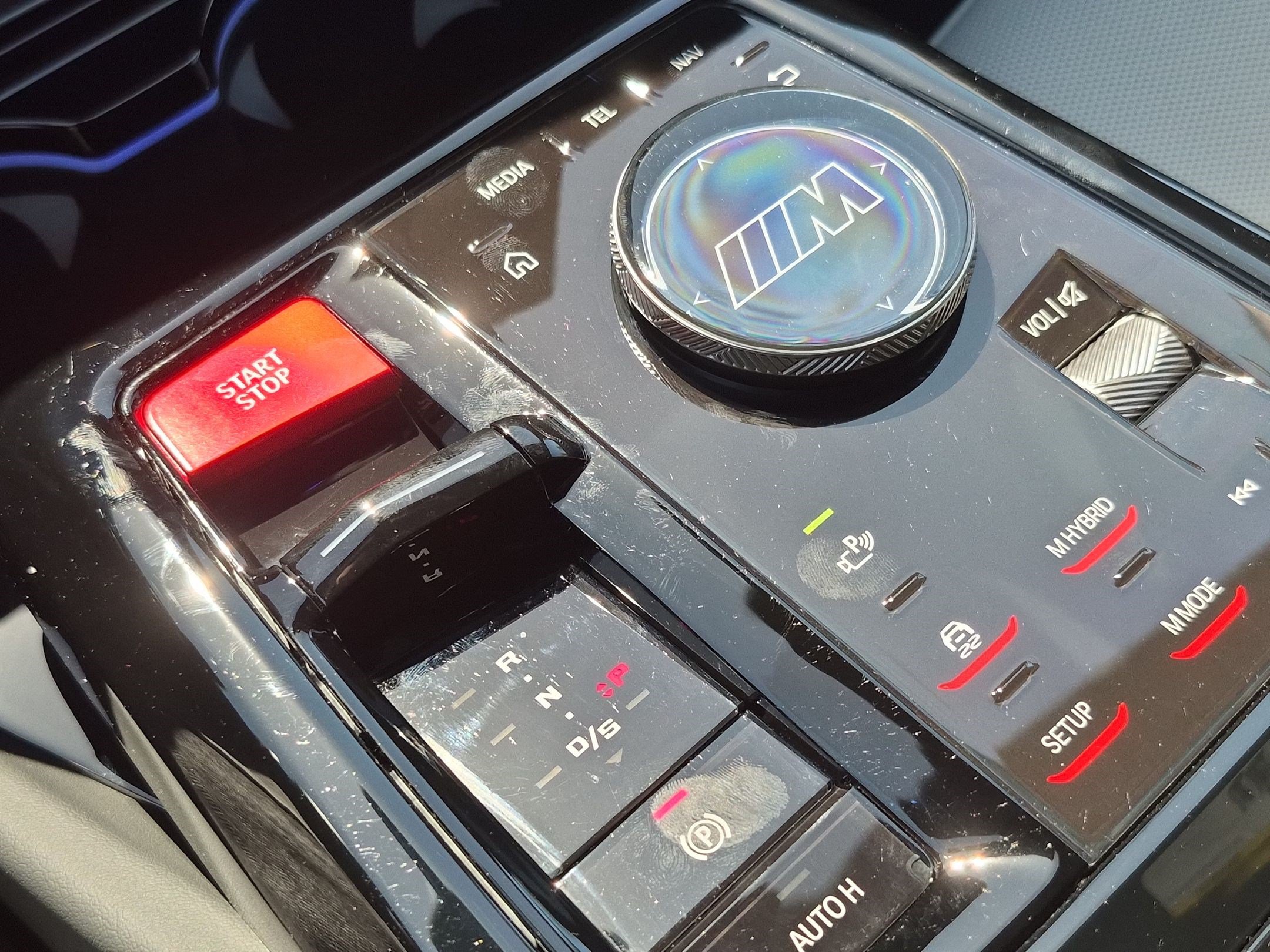 Certified 2026 BMW M5 w/ Executive Package AWD/4WD image 25