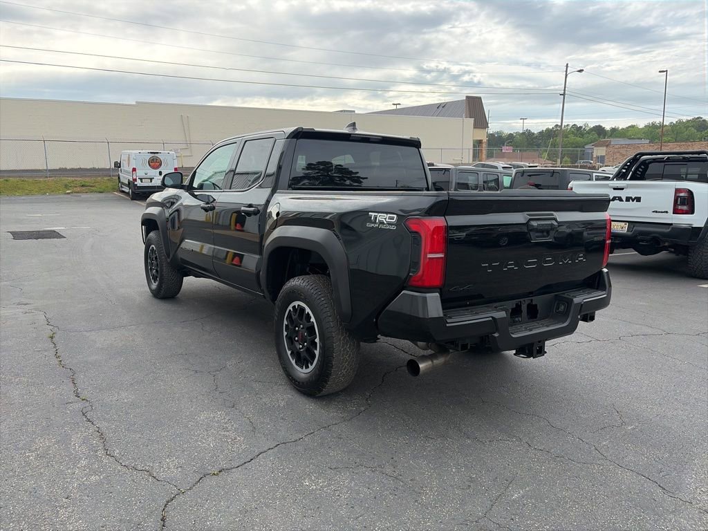 Used 2025 Toyota Tacoma TRD Off-Road image 5