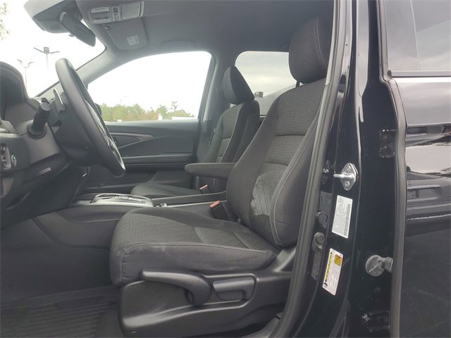 Used 2023 Honda Ridgeline Sport image 17