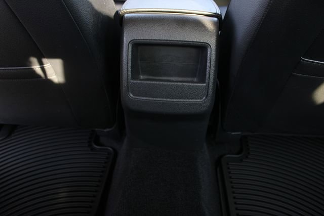 Used 2017 Volkswagen Passat 1.8T R-Line image 23