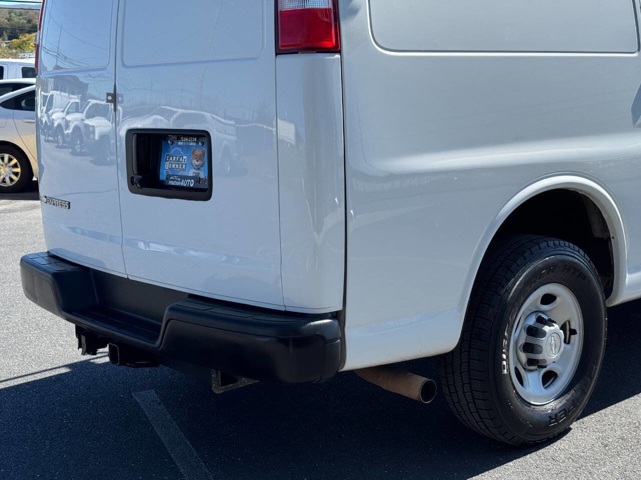 Used 2019 Chevrolet Express 2500 2500 3dr Cargo Van w/ Driver Convenience Package image 38