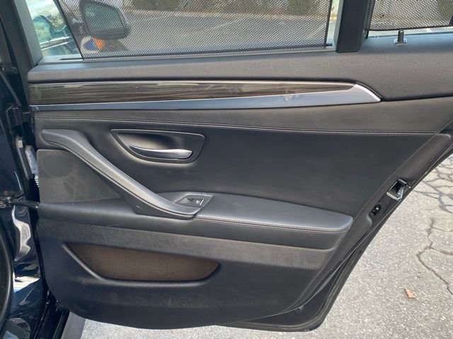 Used 2016 BMW 550i xDrive Sedan image 23