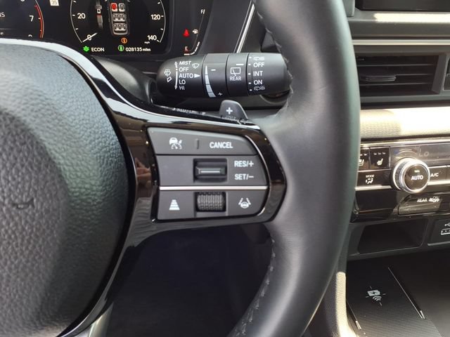 Used 2025 Honda Pilot Elite image 9
