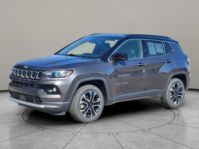 Certified 2023 Jeep Compass Limited AWD/4WD image 3