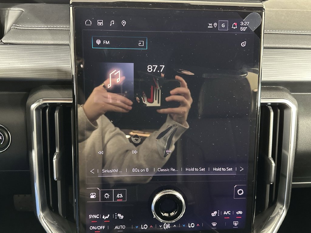 New 2027 GMC Acadia Elevation w/ Elevation Premium Package FWD image 15