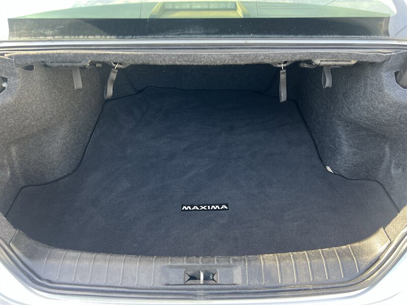 Used 2020 Nissan Maxima 3.5 SV w/ Floor Mat Group FWD image 11