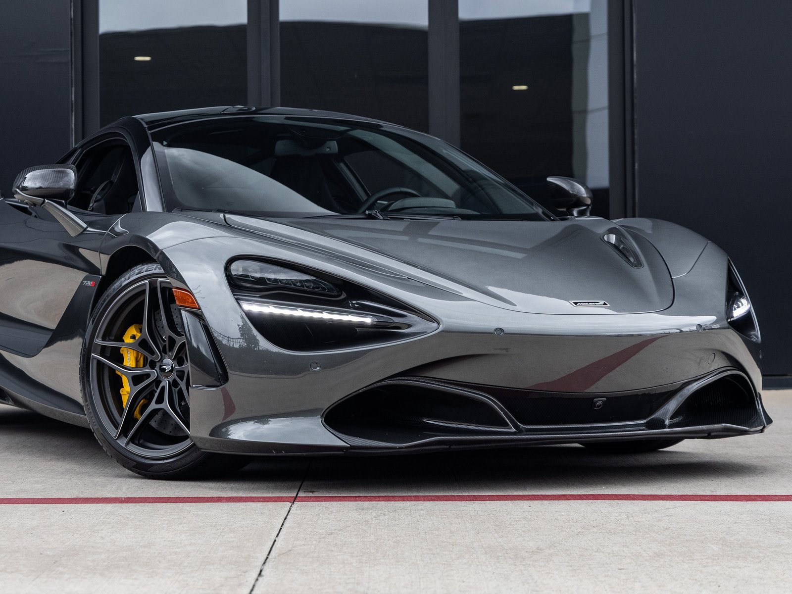 Used 2019 McLaren 720S image 6