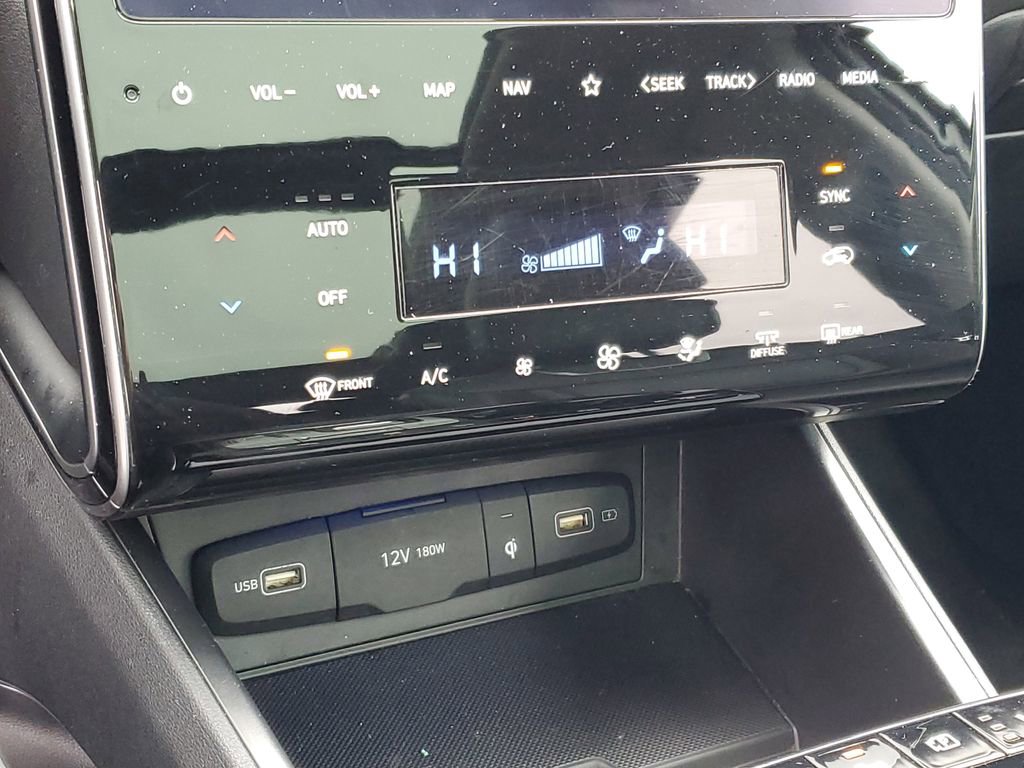Used 2024 Hyundai Tucson Limited image 23