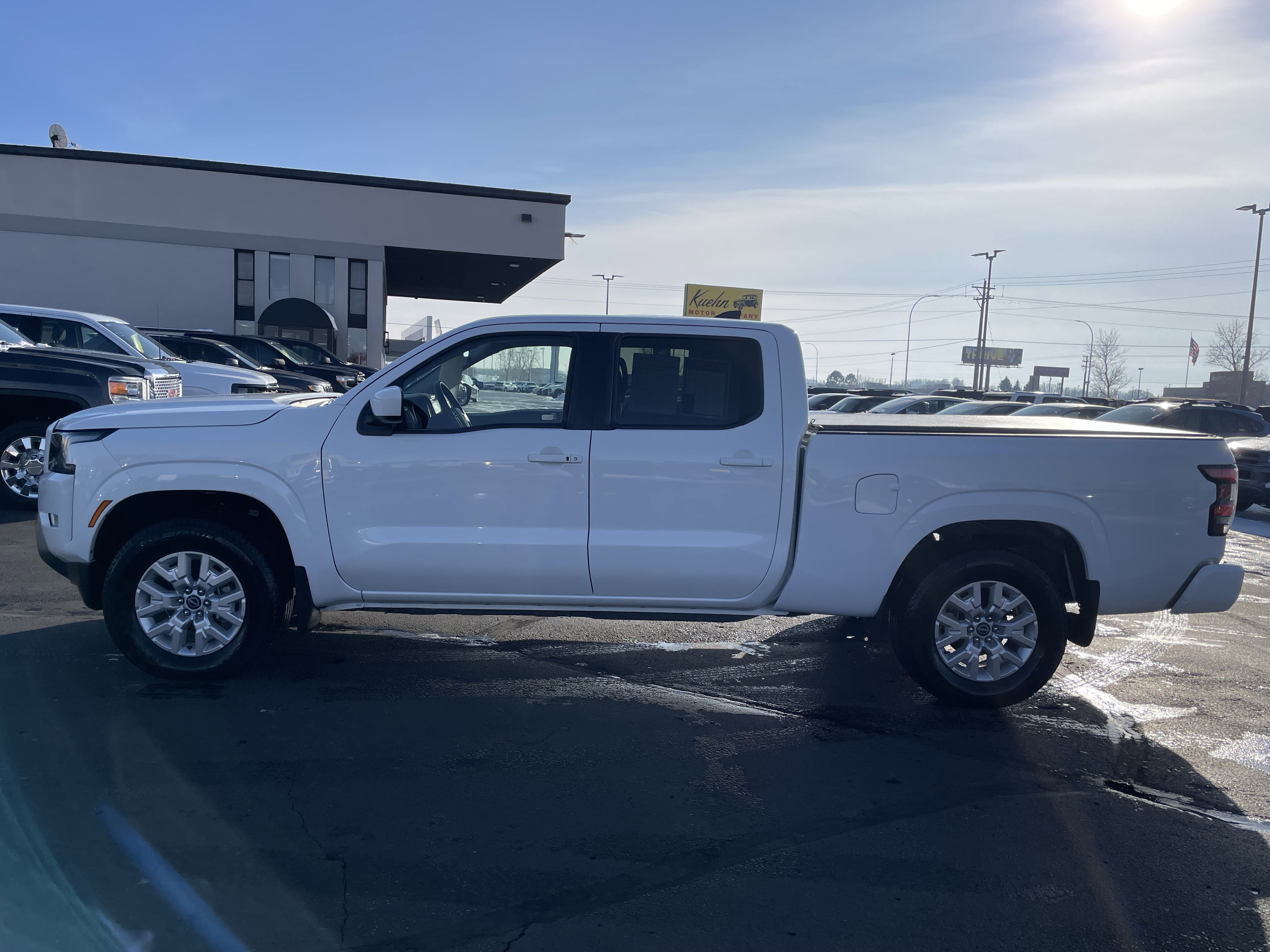 Used 2023 Nissan Frontier SV w/ Technology Package image 5