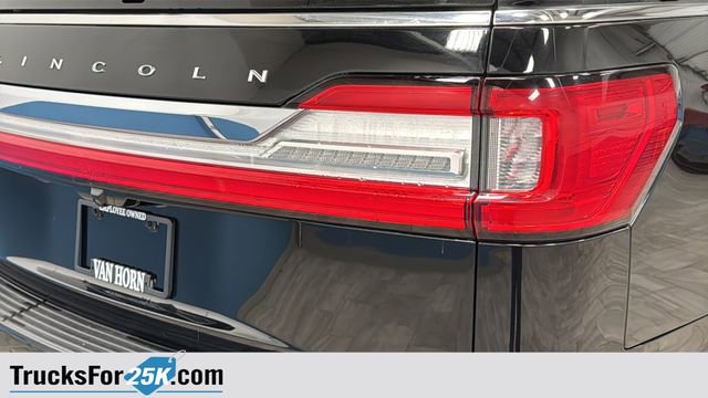 Used 2018 Lincoln Navigator L Reserve w/ Technology Package AWD/4WD image 42