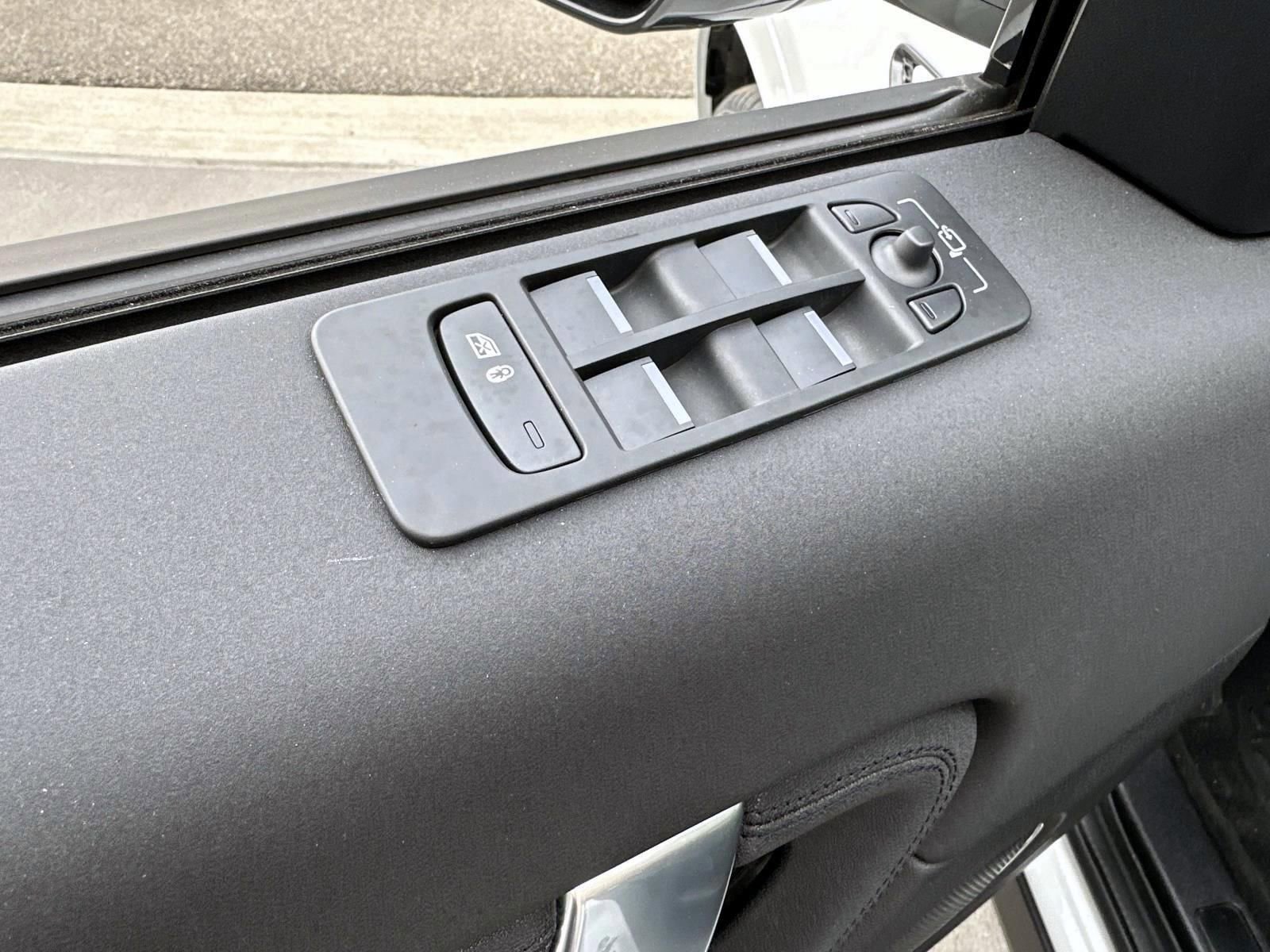 Used 2025 Land Rover Discovery Sport S AWD/4WD image 10